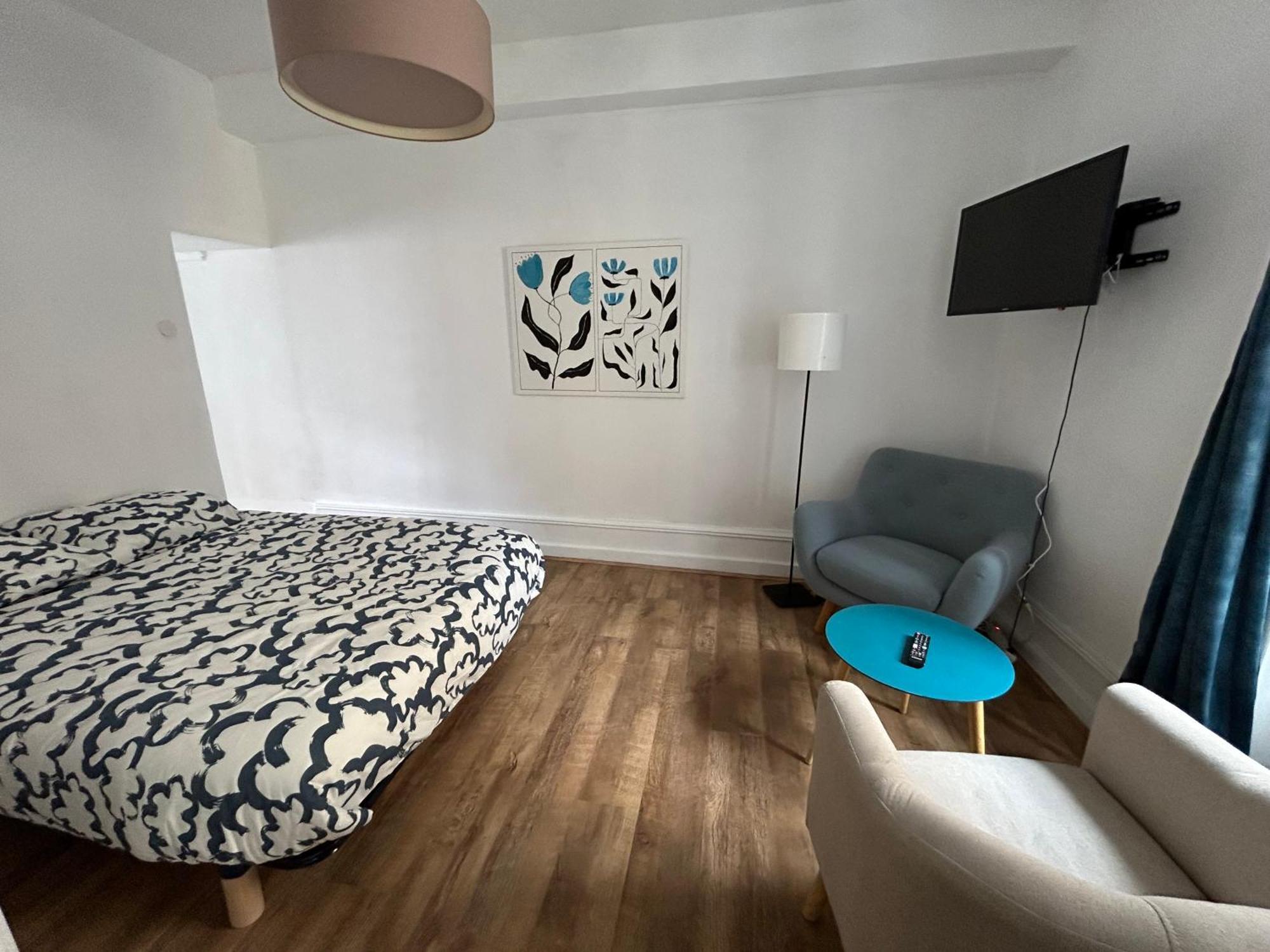 Appartement Cosy Charme Ancien Thizy-les-Bourgs Exterior photo